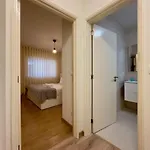 Daire Vibrant Host Solutions - Povoa Living *