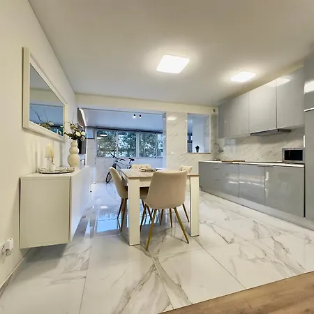 Vibrant Host Solutions - Povoa Living *