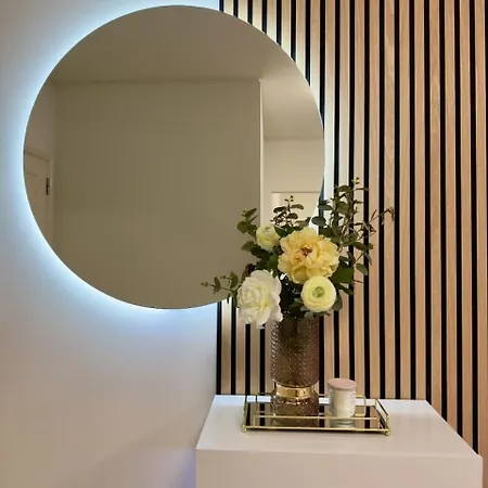 Vibrant Host Solutions - Povoa Living *