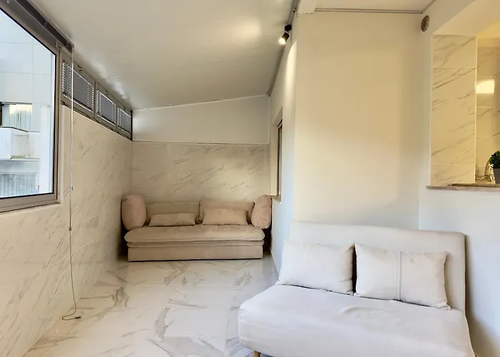 Vibrant Host Solutions - Povoa Living *